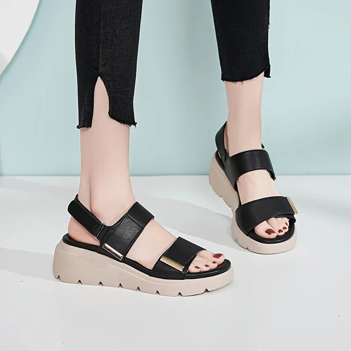 Plateau Sandals